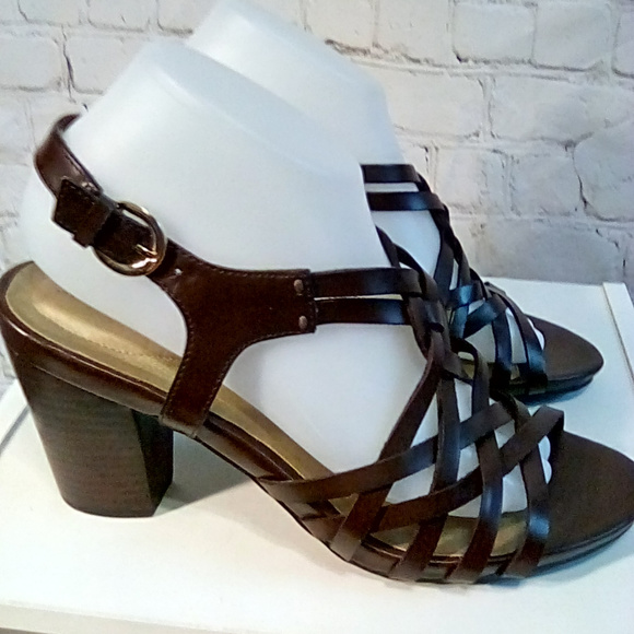 Me Too Dark Brown Strappy stacked heels size 9 - Picture 3 of 6